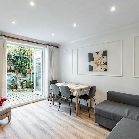 Lovely West London Entire Apartment Esterno foto